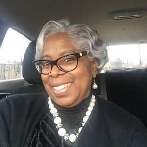 Meet your Posher, Rita